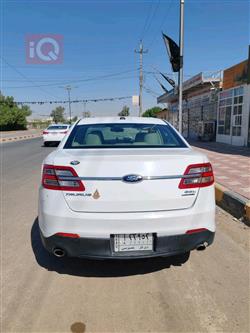 Ford Taurus